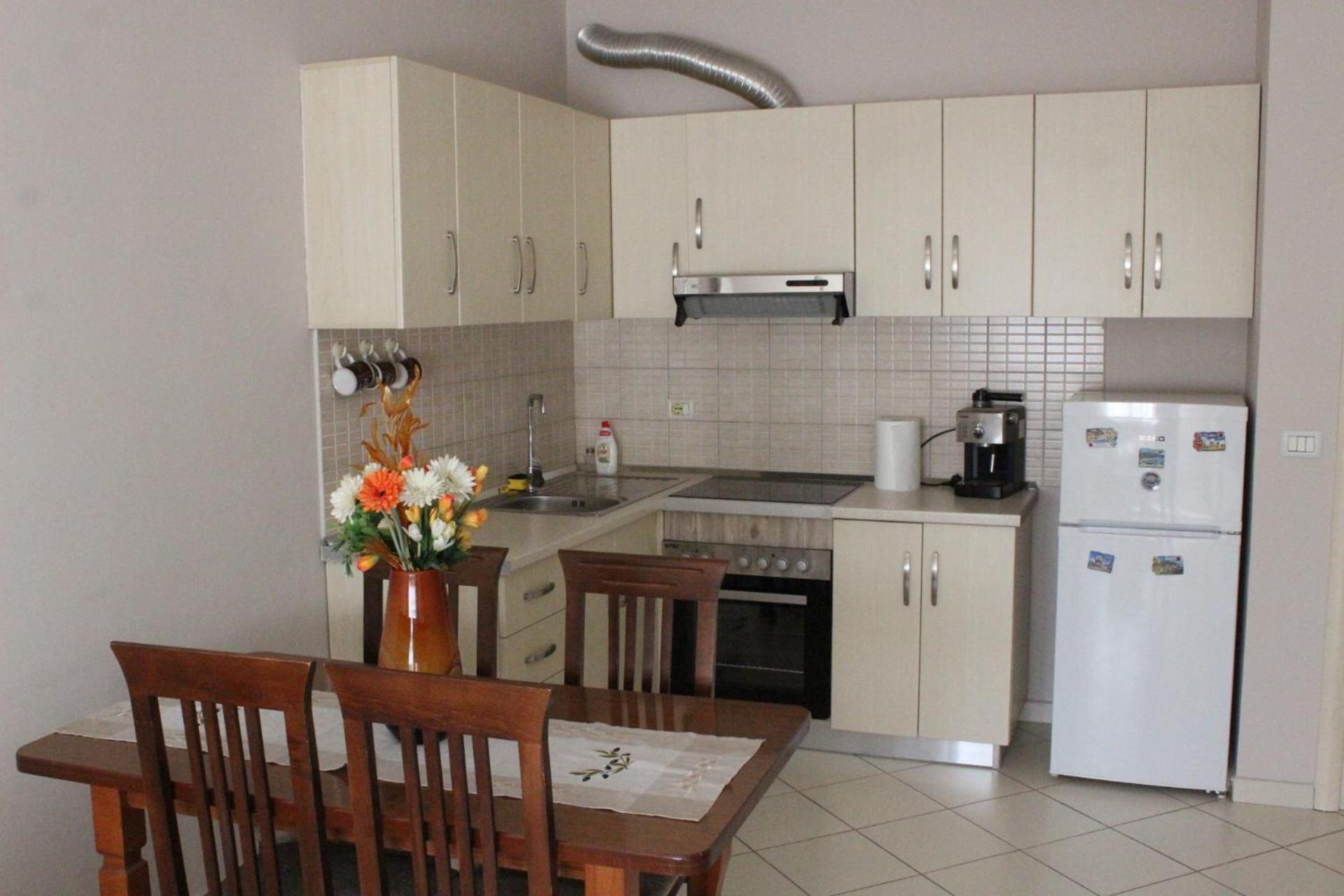 Sunrise Apartment Near The Center 티라나 외부 사진